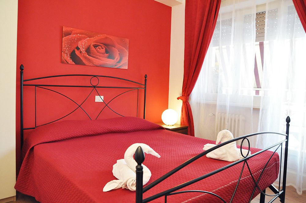 Ideal B&B โรม ภายนอก รูปภาพ